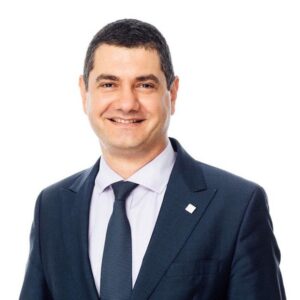 Tony Romani - specialist de fuziuni si achizitii